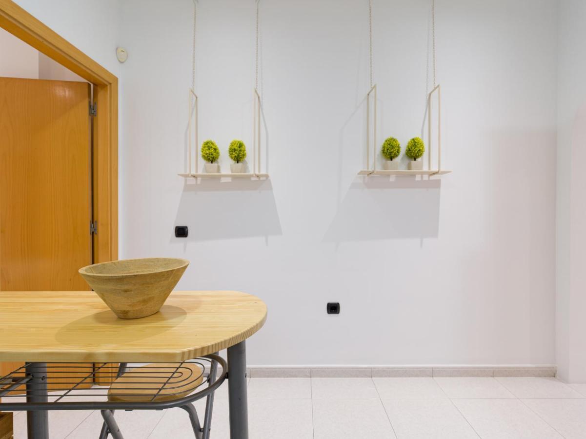 Homeforguest Modern Apartment In The Centre Of Puerto Del Rosario Puerto del Rosario  Exterior photo